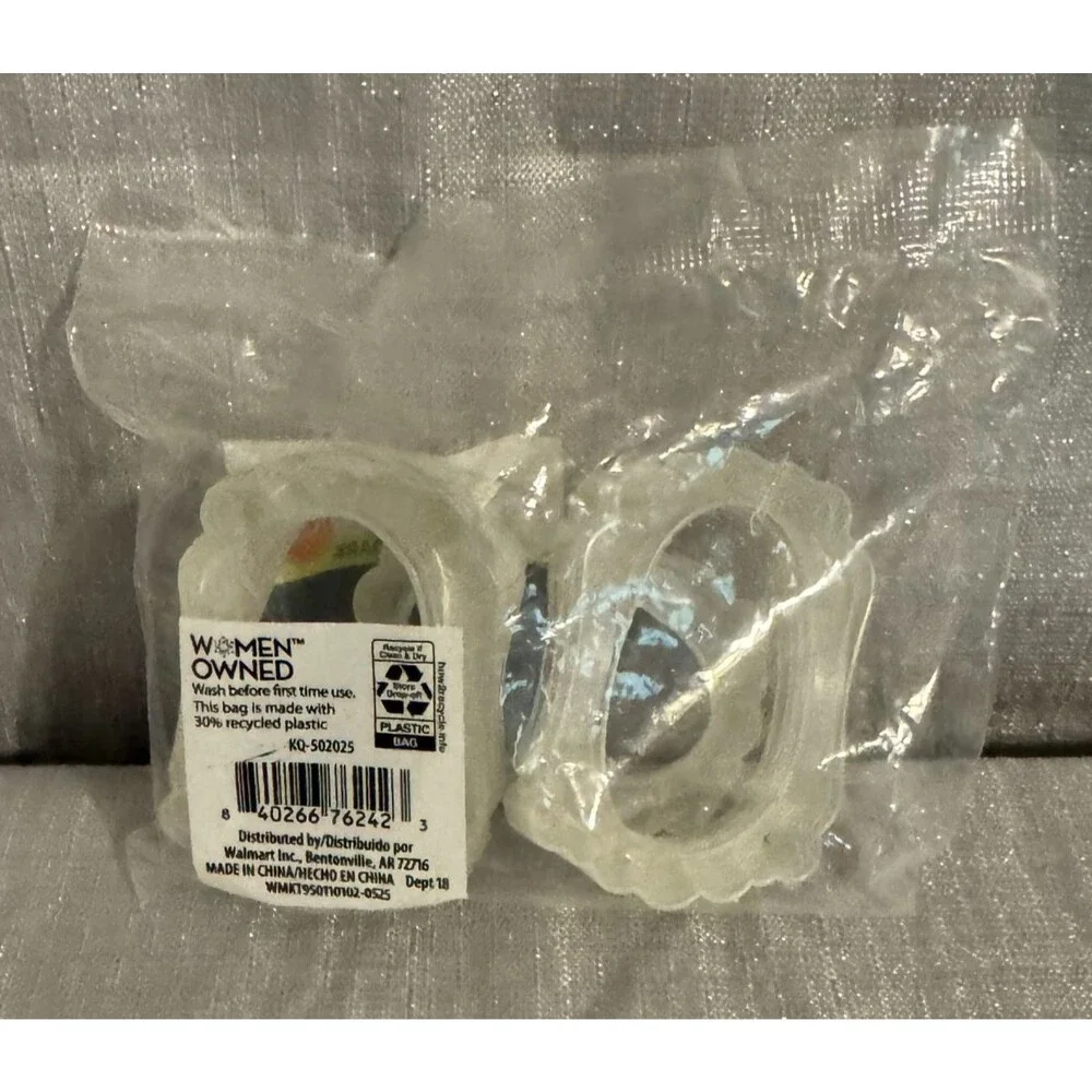 Set Of 24 GlowInTheDark Vampire Teeth By Way To Celebrate Halloween 12 Per Pack